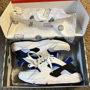 Women’s Nike Huarache Air